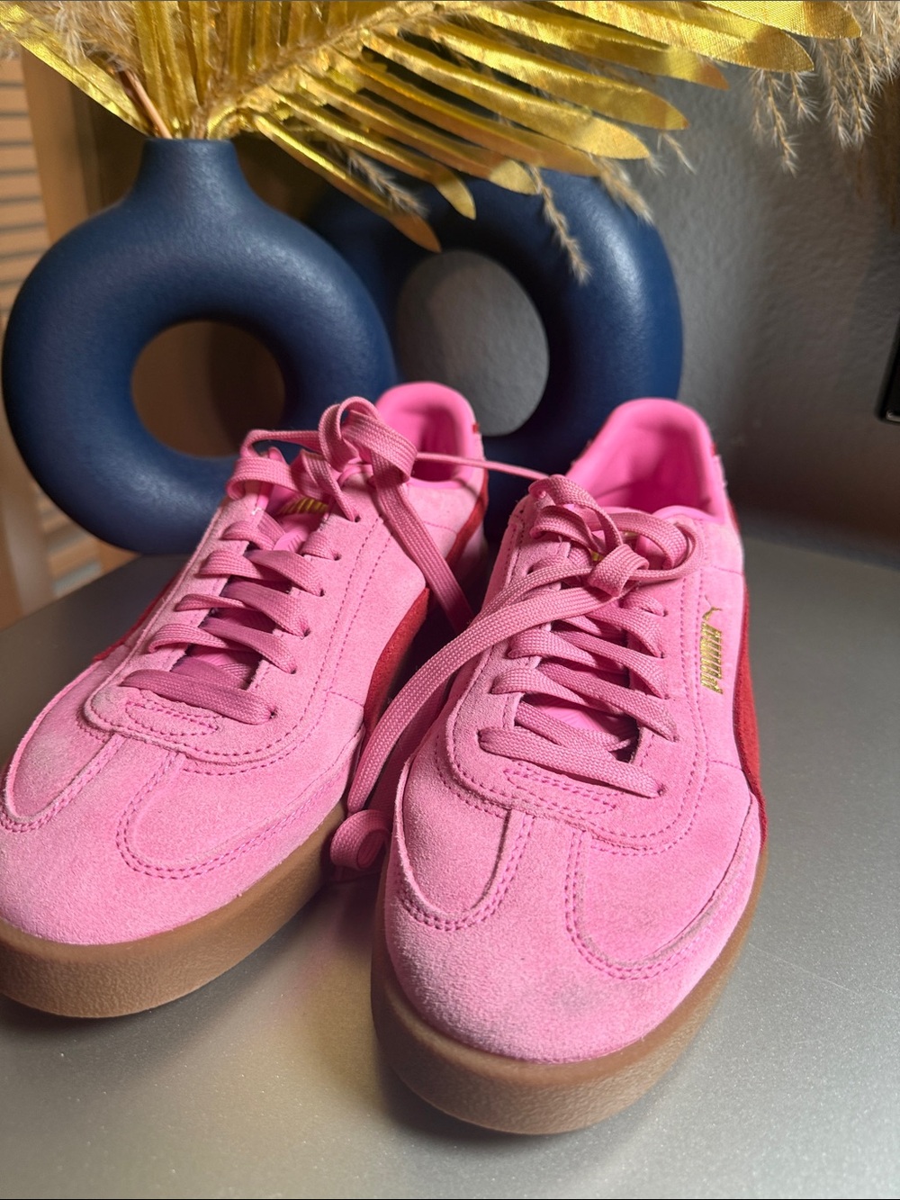 Used Puma Pink Club II Era Suede Lace Up Sneakers Size 9.5.